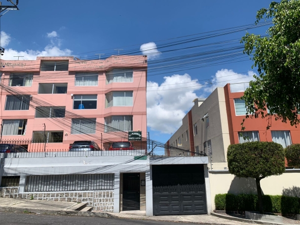 Departamento en venta norte de Quito barrio 23 de junio